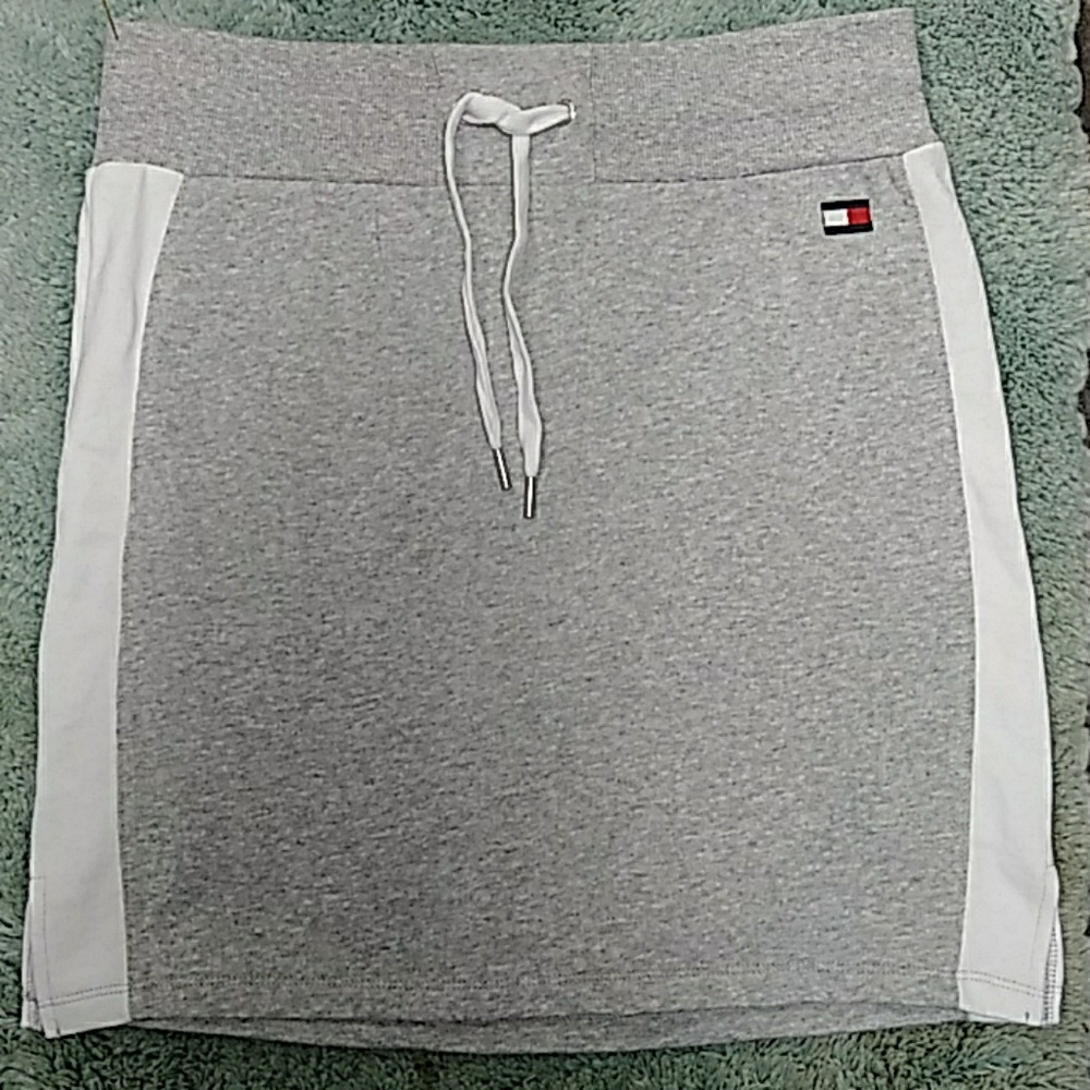 Tommy Hilfiger skirt